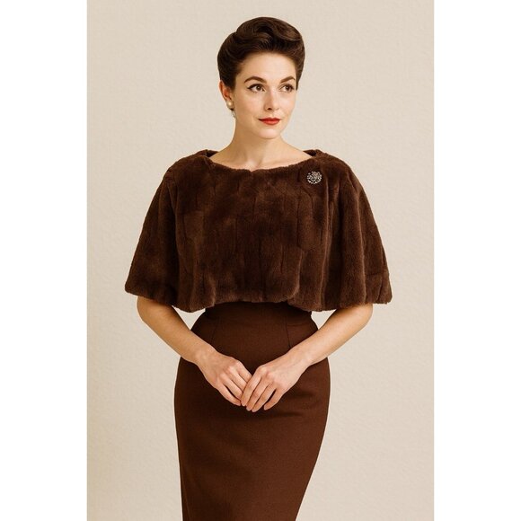 Birch & Stone Jackets & Blazers - NWT Women’s Birch & Stone Faux Fur Capelet / Fur Bolero - Brown